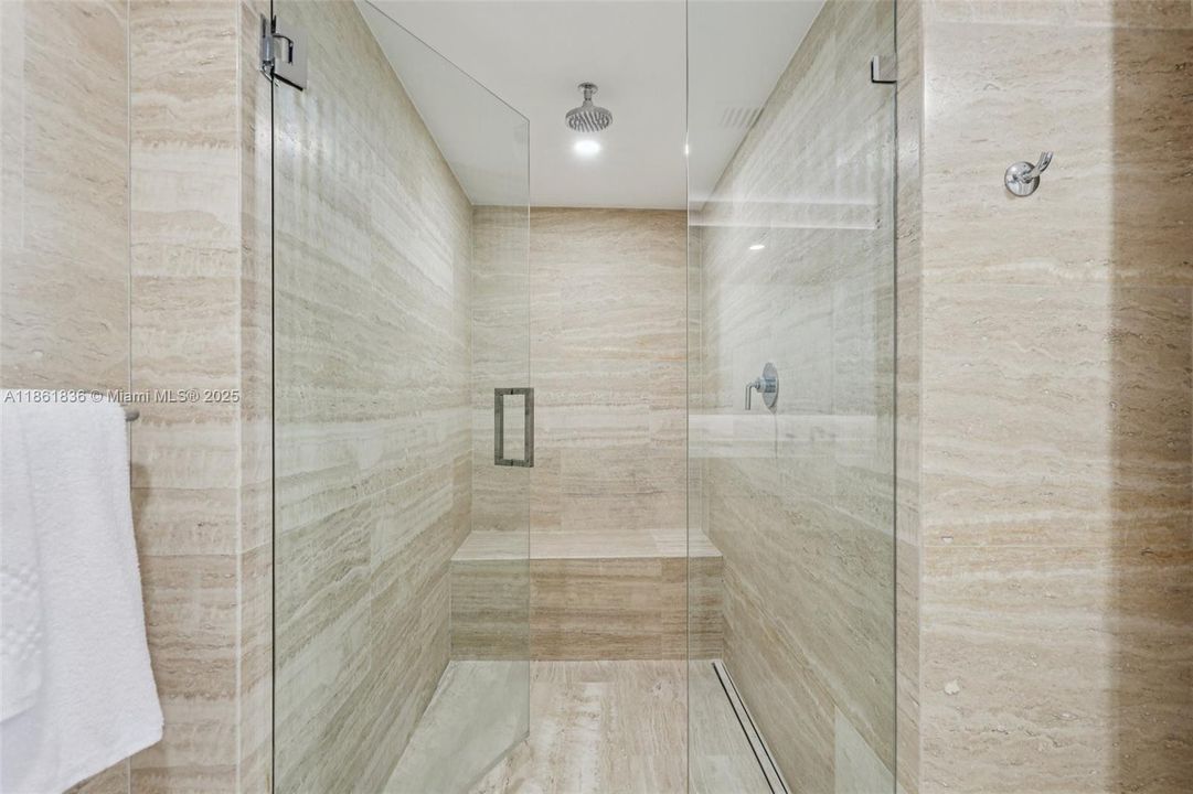 На продажу: $6,300,000 (3 спален, 3 ванн, 2092 Квадратных фут)