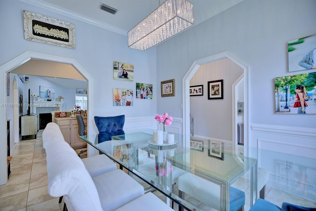 For Sale: $415,000 (4 beds, 2 baths, 2272 Square Feet)