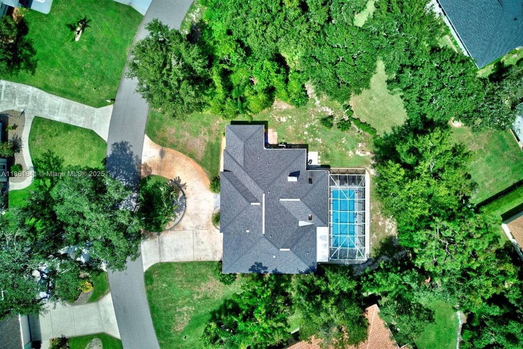 For Sale: $415,000 (4 beds, 2 baths, 2272 Square Feet)