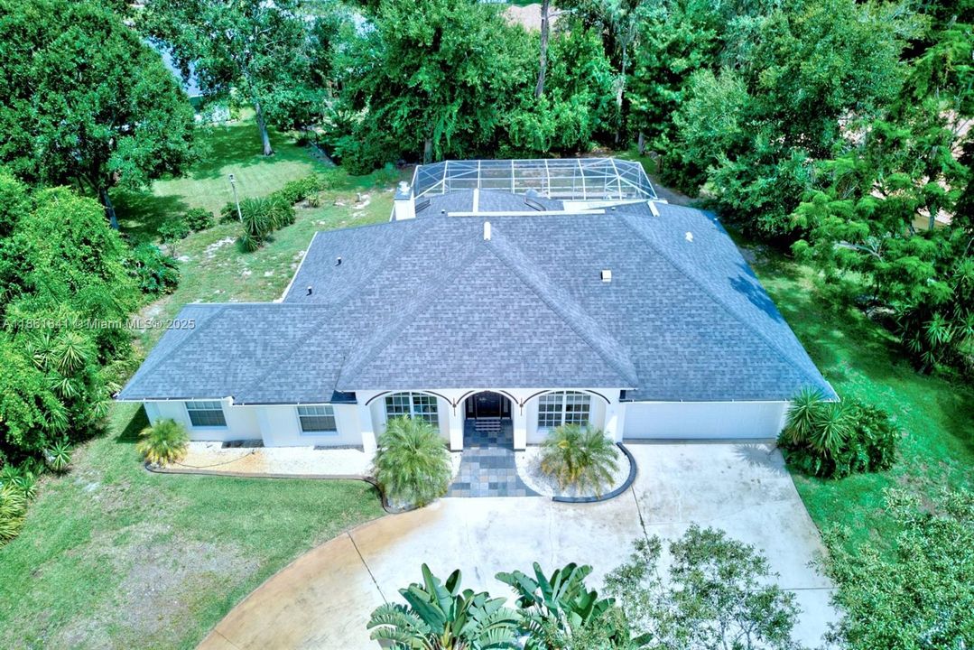 For Sale: $415,000 (4 beds, 2 baths, 2272 Square Feet)