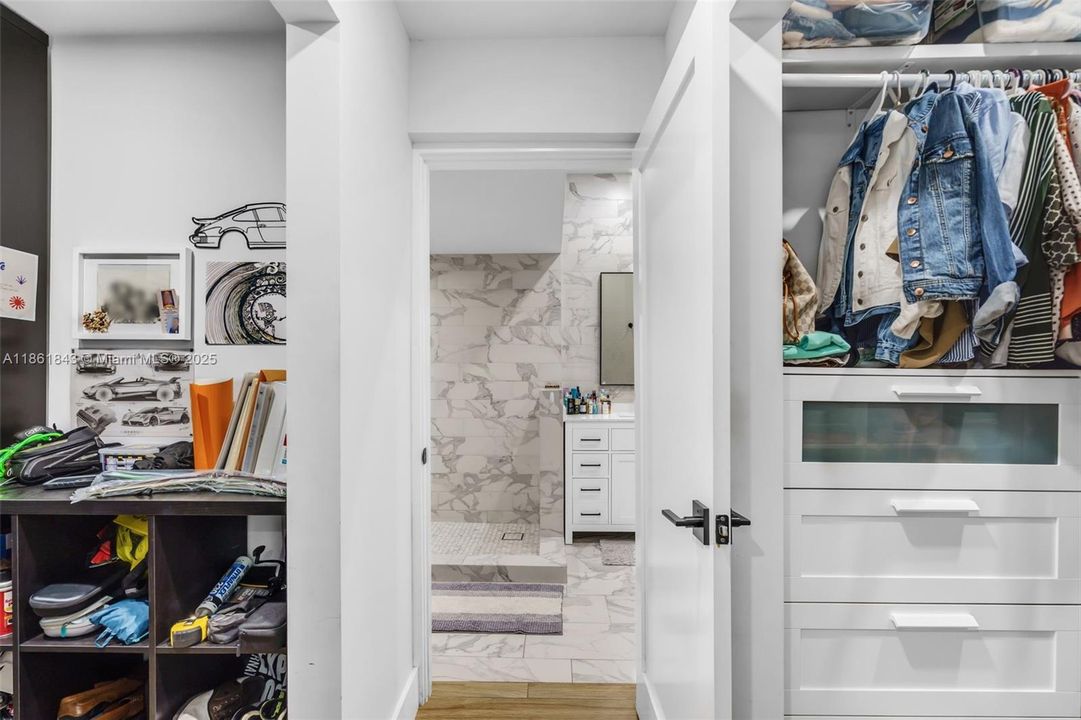 待售: $3,850,000 (5 贝兹, 4 浴室, 0 平方英尺)