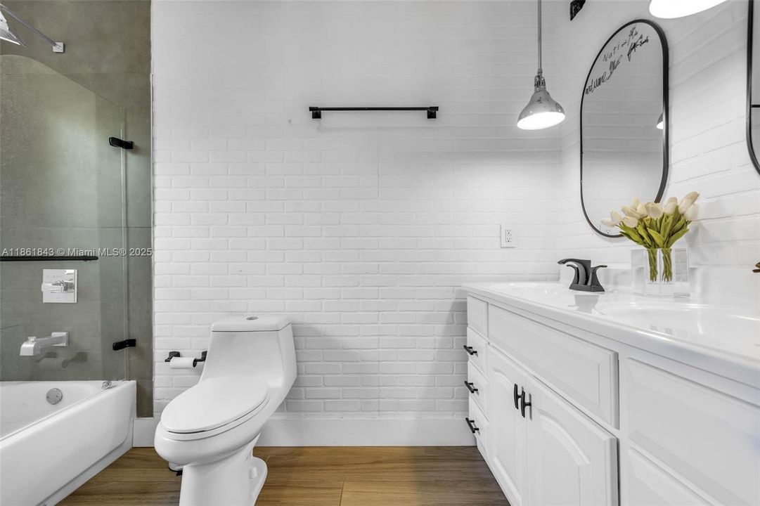 待售: $3,850,000 (5 贝兹, 4 浴室, 0 平方英尺)