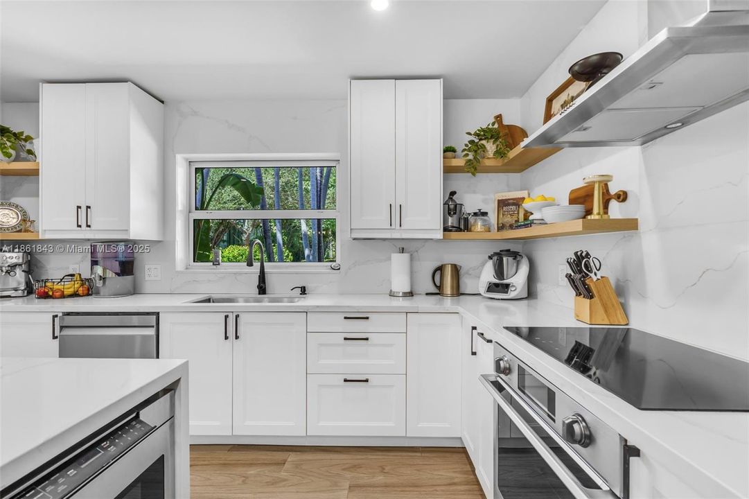 待售: $3,850,000 (5 贝兹, 4 浴室, 0 平方英尺)