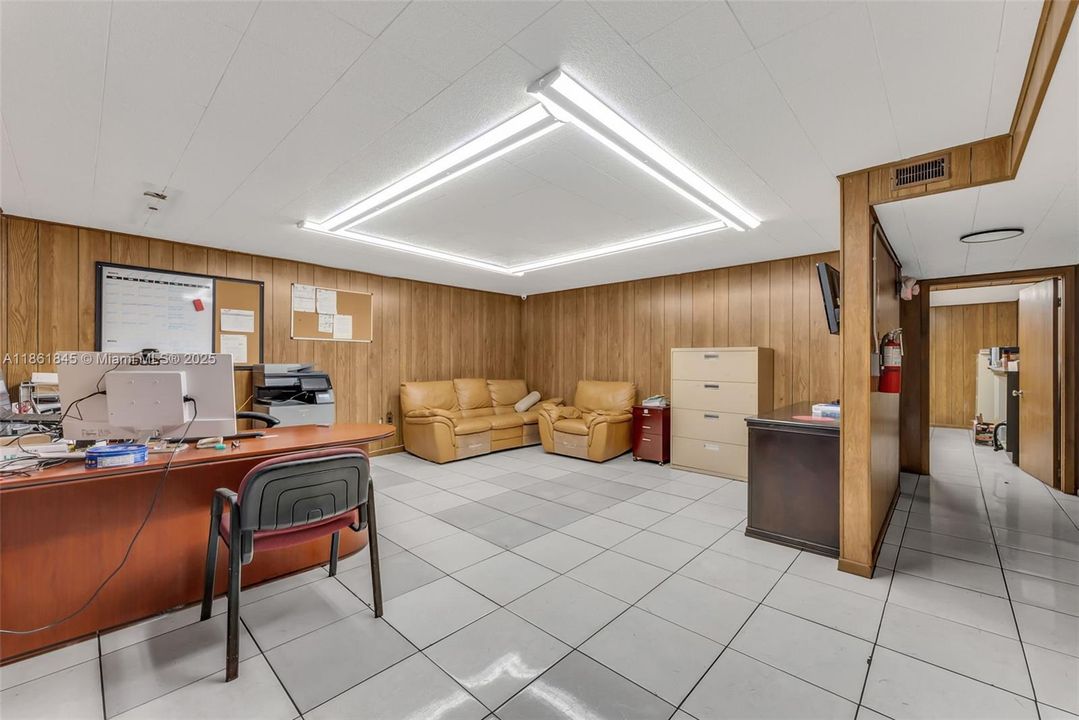 待售: $1,300,000 (0 贝兹, 0 浴室, 0 平方英尺)