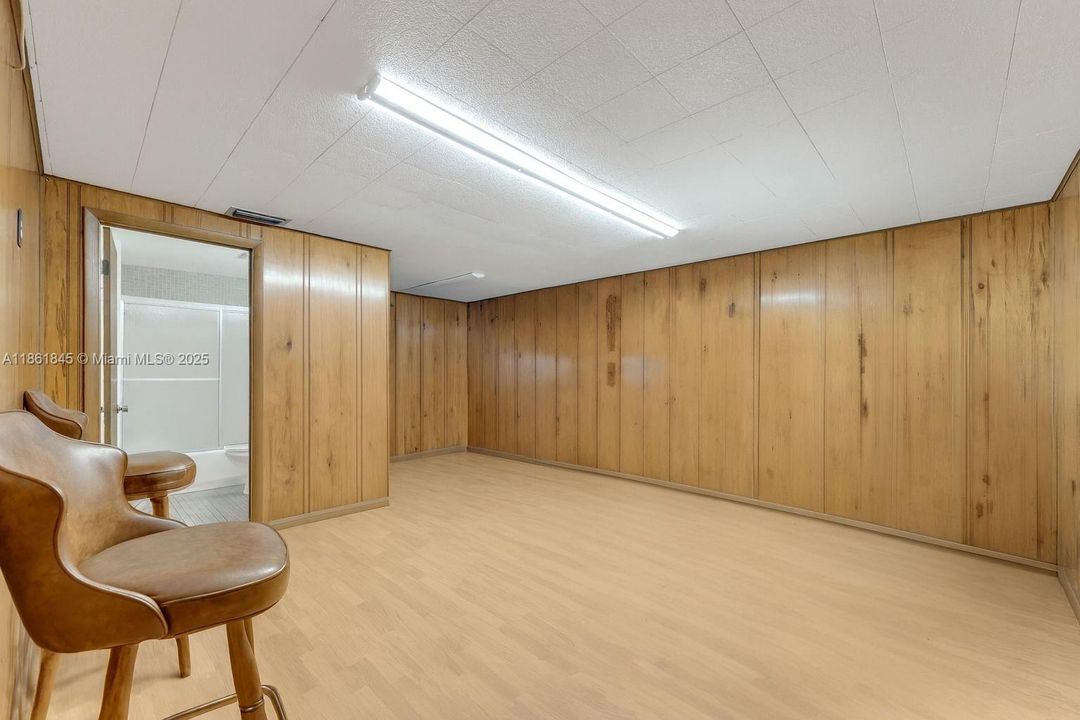 待售: $1,300,000 (0 贝兹, 0 浴室, 0 平方英尺)