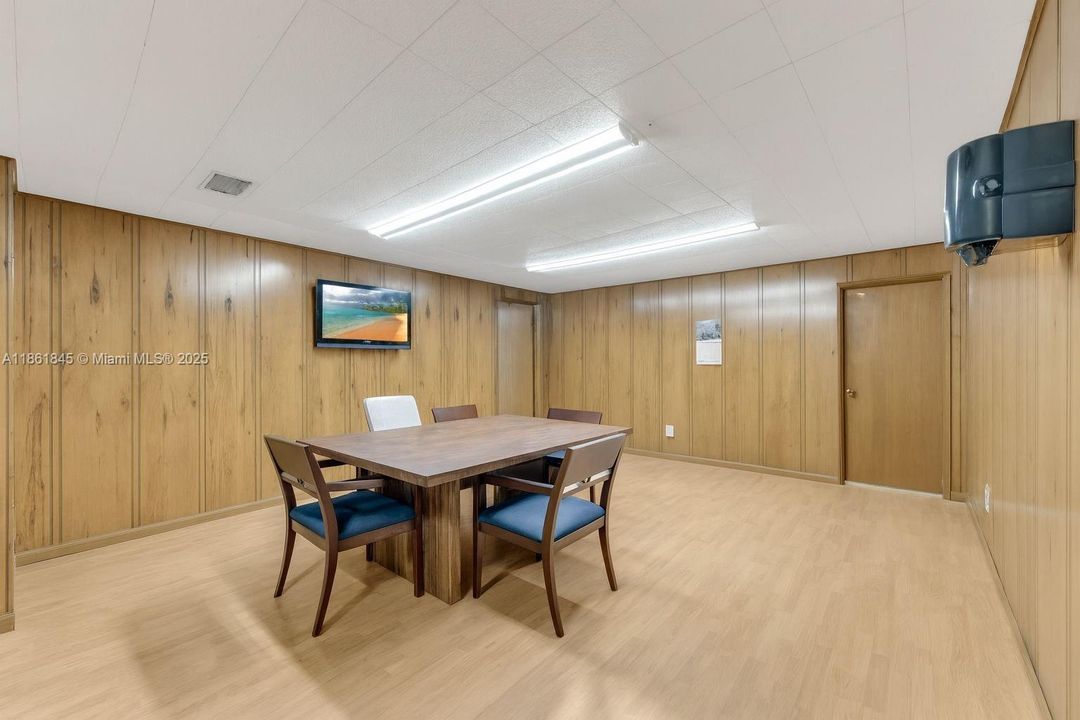 待售: $1,300,000 (0 贝兹, 0 浴室, 0 平方英尺)