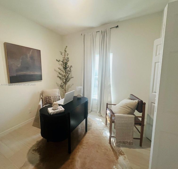 Recientemente alquilado: $1,700 (3 camas, 2 baños, 0 Pies cuadrados)