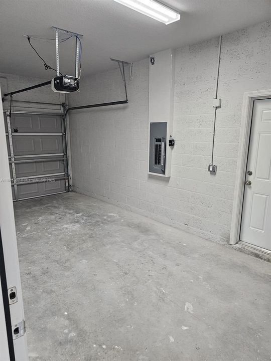 Recientemente alquilado: $1,700 (3 camas, 2 baños, 0 Pies cuadrados)