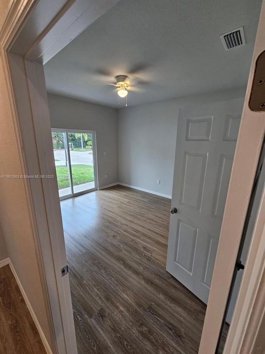 Recientemente alquilado: $1,700 (3 camas, 2 baños, 0 Pies cuadrados)