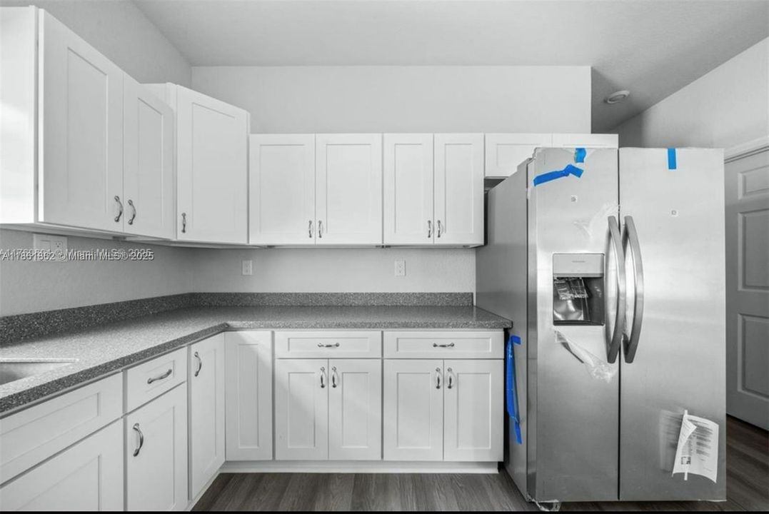 Recientemente alquilado: $1,700 (3 camas, 2 baños, 0 Pies cuadrados)