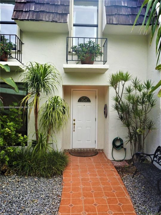 Недавно арендовано: $3,200 (2 спален, 2 ванн, 1592 Квадратных фут)