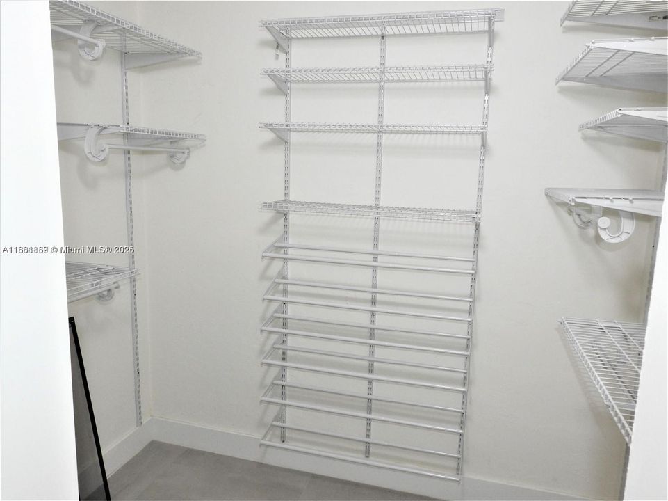 Недавно арендовано: $3,200 (2 спален, 2 ванн, 1592 Квадратных фут)