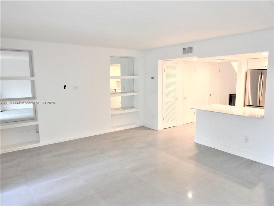 Недавно арендовано: $3,200 (2 спален, 2 ванн, 1592 Квадратных фут)