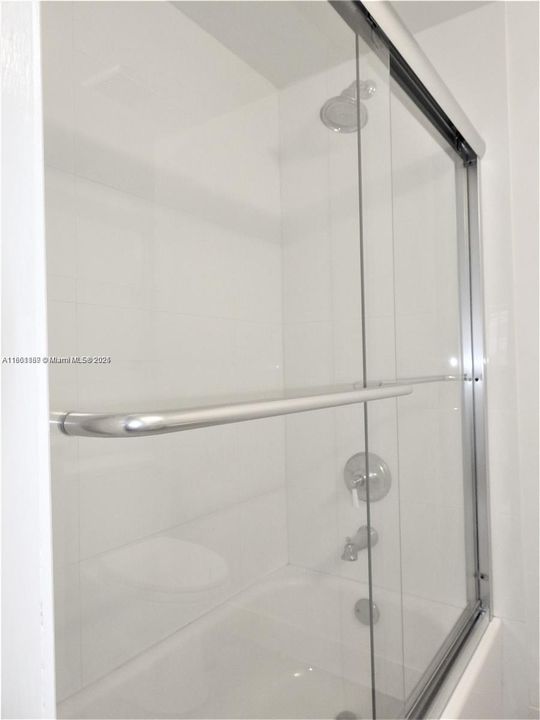 Недавно арендовано: $3,200 (2 спален, 2 ванн, 1592 Квадратных фут)