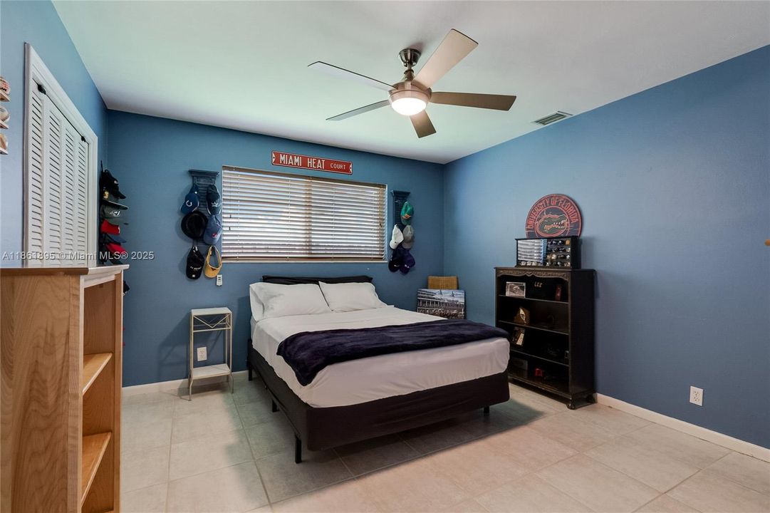 Недавно продано: $1,399,000 (5 спален, 2 ванн, 2767 Квадратных фут)