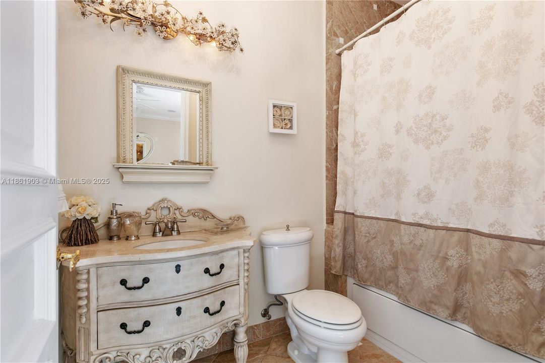 待售: $6,990,000 (8 贝兹, 8 浴室, 10285 平方英尺)