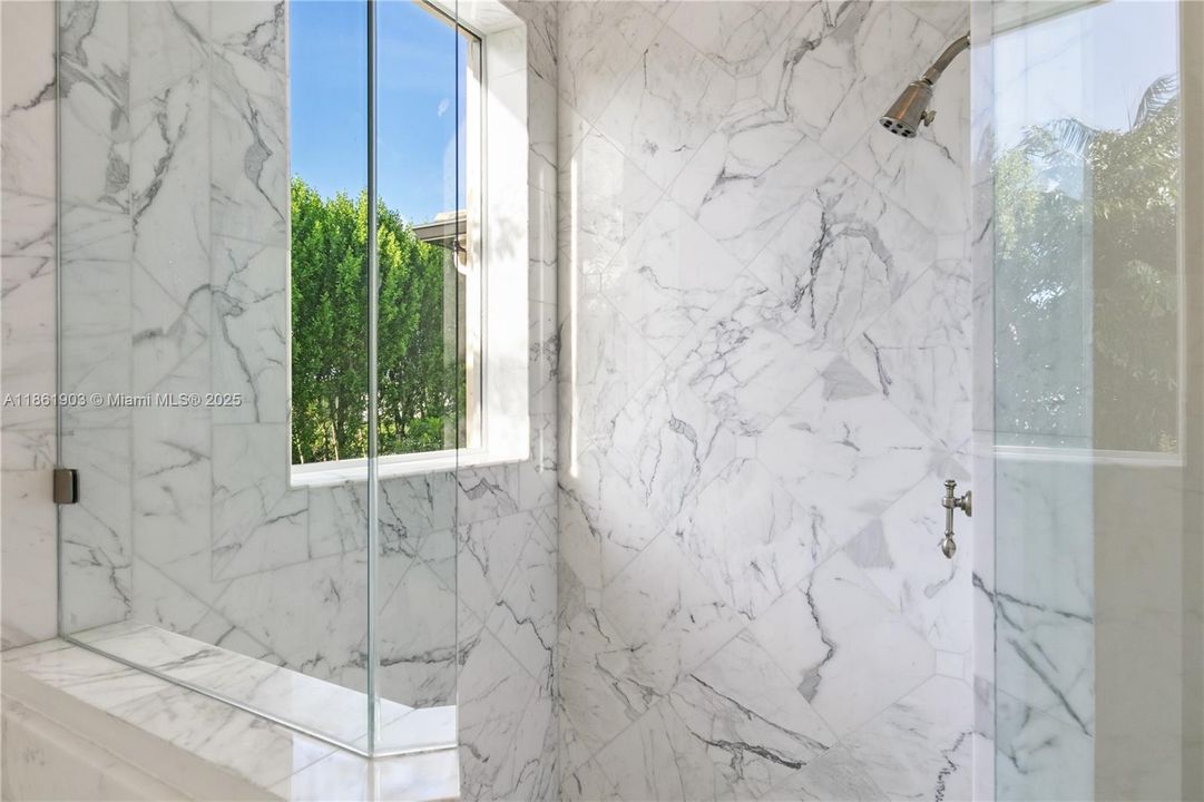 待售: $6,990,000 (8 贝兹, 8 浴室, 10285 平方英尺)