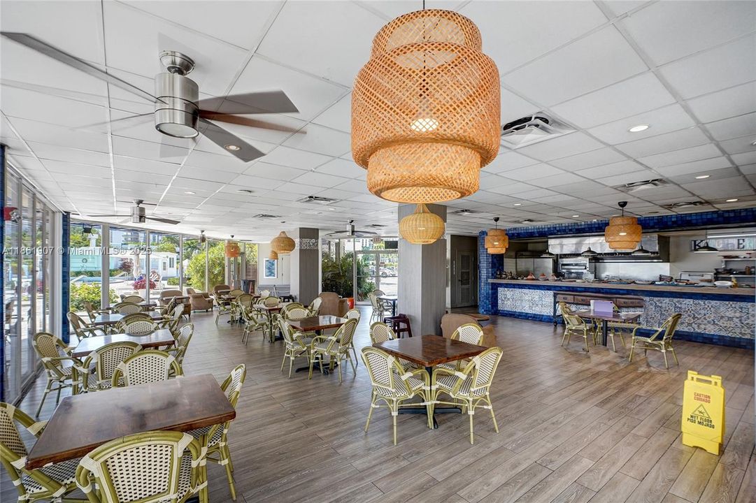 待售: $649,000 (3 贝兹, 2 浴室, 1600 平方英尺)