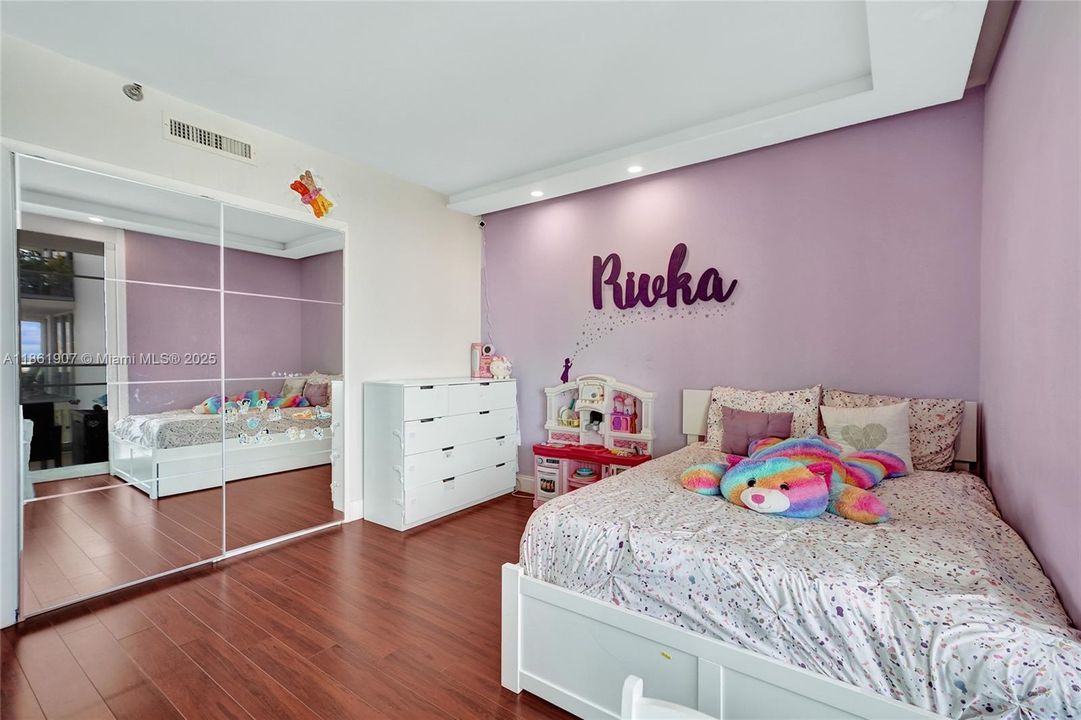 待售: $649,000 (3 贝兹, 2 浴室, 1600 平方英尺)