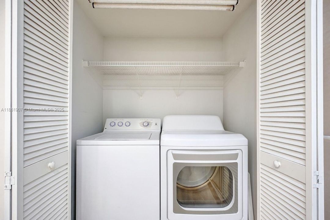 待售: $649,000 (3 贝兹, 2 浴室, 1600 平方英尺)