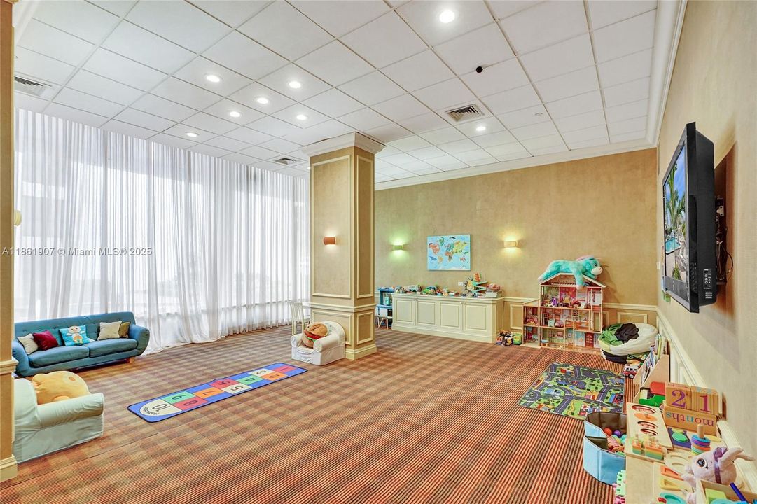 待售: $649,000 (3 贝兹, 2 浴室, 1600 平方英尺)