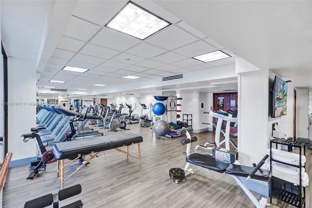 待售: $649,000 (3 贝兹, 2 浴室, 1600 平方英尺)