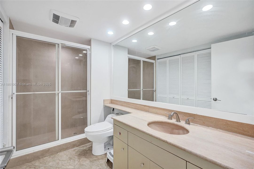 待售: $649,000 (3 贝兹, 2 浴室, 1600 平方英尺)