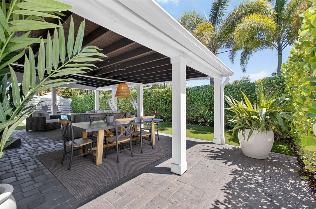 Recently Sold: $1,250,000 (3 beds, 2 baths, 1536 Square Feet)