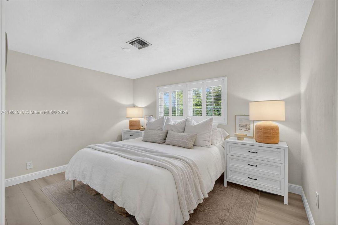 Recently Sold: $1,250,000 (3 beds, 2 baths, 1536 Square Feet)