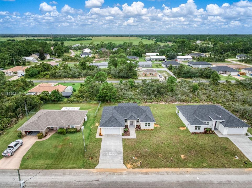 На продажу: $350,000 (3 спален, 3 ванн, 1687 Квадратных фут)