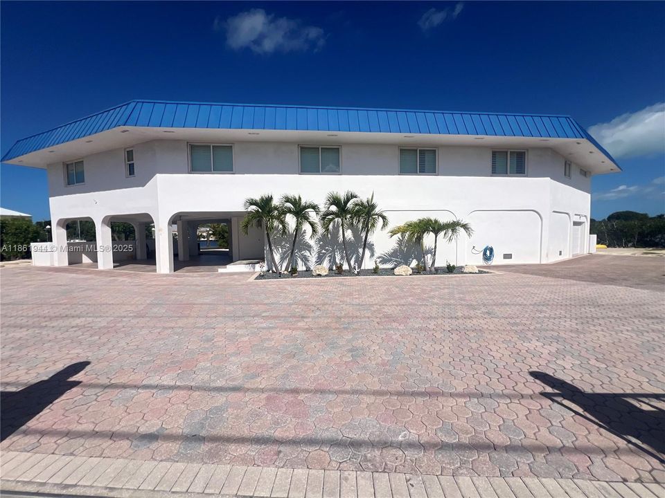 En Renta: $20,000 (5 camas, 3 baños, 0 Pies cuadrados)