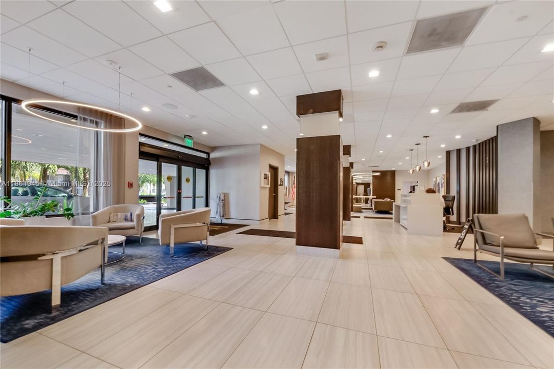 Недавно арендовано: $3,400 (1 спален, 1 ванн, 910 Квадратных фут)