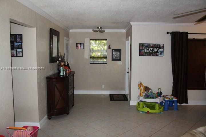 Active With Contract: $3,800 (4 beds, 2 baths, 1452 Square Feet)