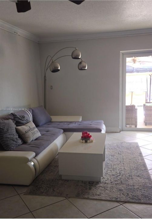 Active With Contract: $3,800 (4 beds, 2 baths, 1452 Square Feet)