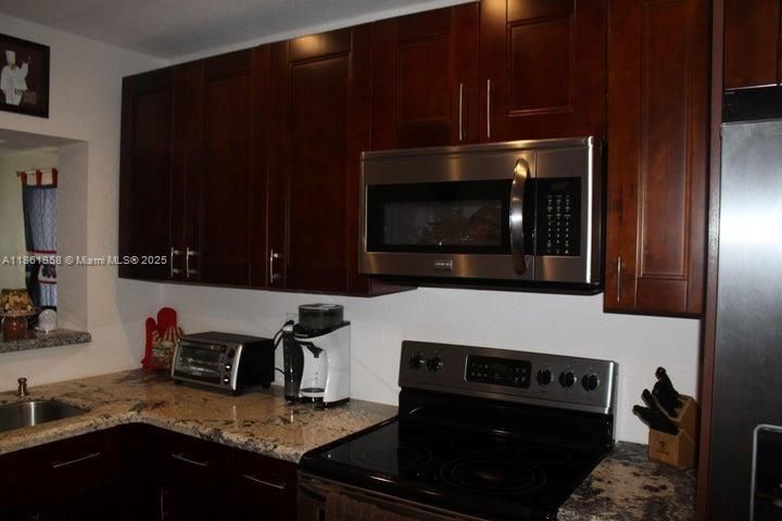 Active With Contract: $3,800 (4 beds, 2 baths, 1452 Square Feet)