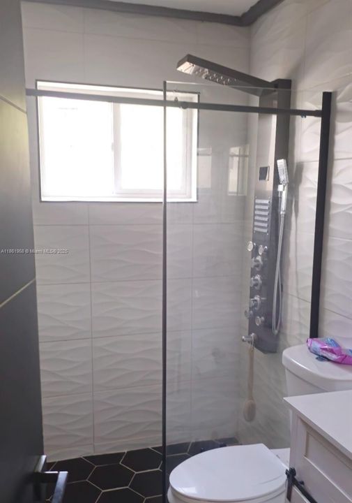 Active With Contract: $3,800 (4 beds, 2 baths, 1452 Square Feet)