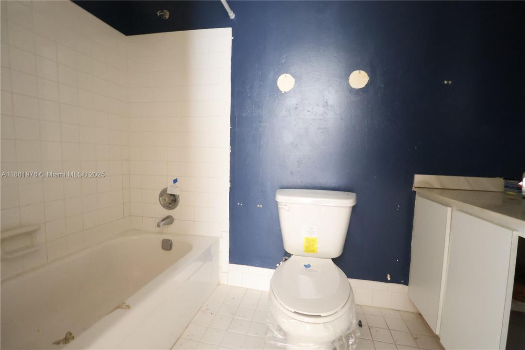 待售: $104,500 (2 贝兹, 2 浴室, 1630 平方英尺)