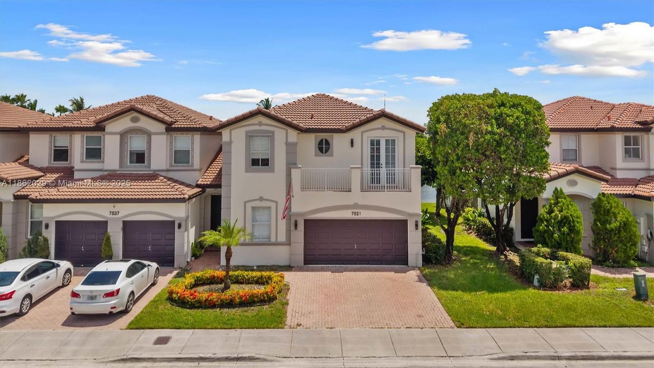 Active With Contract: $825,000 (5 beds, 3 baths, 2355 Square Feet)