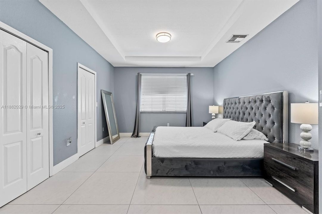 Active With Contract: $825,000 (5 beds, 3 baths, 2355 Square Feet)