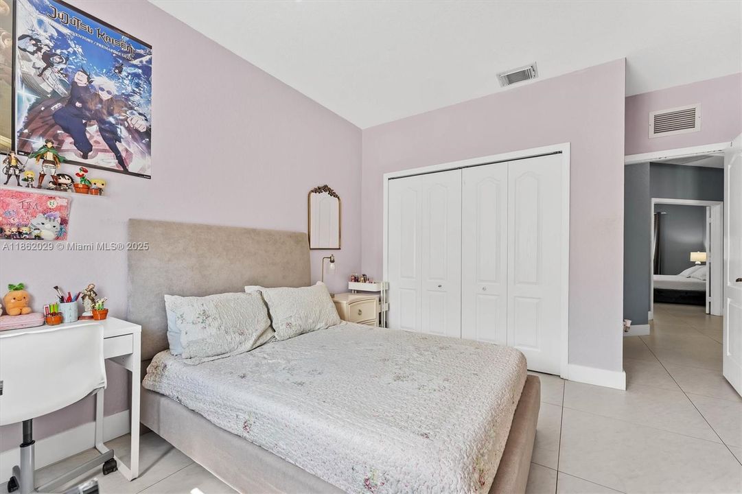 Active With Contract: $825,000 (5 beds, 3 baths, 2355 Square Feet)