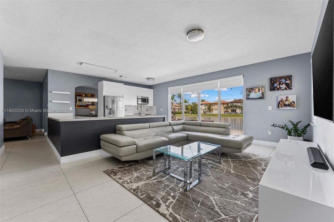 Active With Contract: $825,000 (5 beds, 3 baths, 2355 Square Feet)