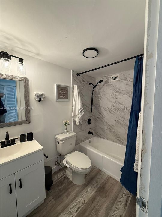 待售: $200,000 (0 贝兹, 1 浴室, 468 平方英尺)