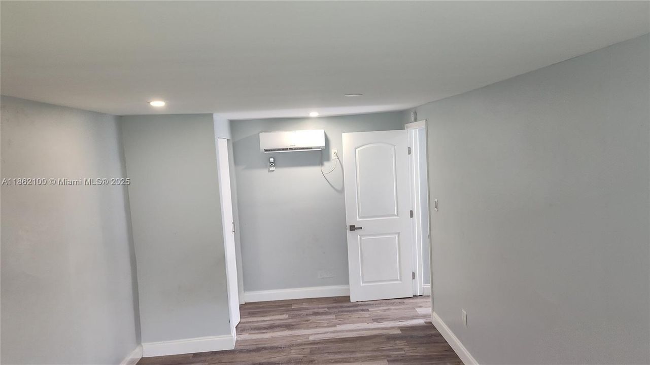 最近租的: $1,575 (1 贝兹, 1 浴室, 440 平方英尺)