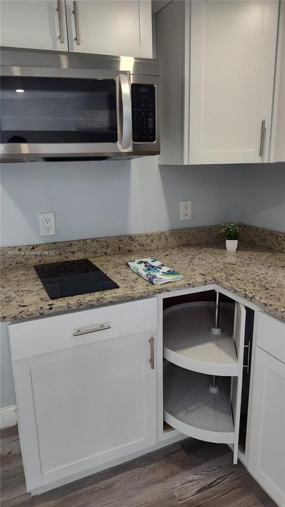 最近租的: $1,575 (1 贝兹, 1 浴室, 440 平方英尺)