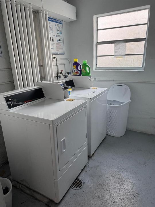 待售: $375,000 (1 贝兹, 1 浴室, 847 平方英尺)