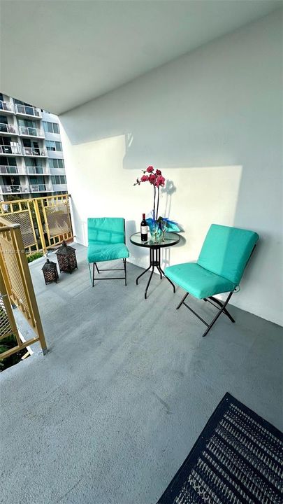 待售: $375,000 (1 贝兹, 1 浴室, 847 平方英尺)