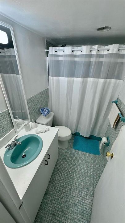 待售: $375,000 (1 贝兹, 1 浴室, 847 平方英尺)