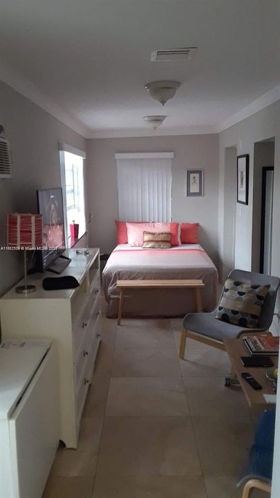 Recientemente alquilado: $1,600 (0 camas, 1 baños, 300 Pies cuadrados)