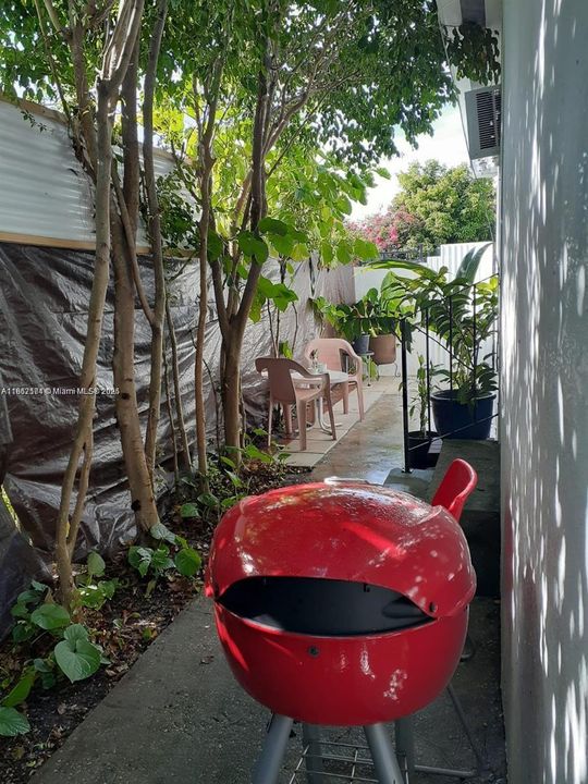 Recientemente alquilado: $1,600 (0 camas, 1 baños, 300 Pies cuadrados)