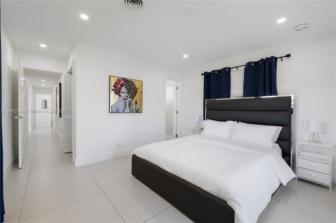 Recently Rented: $7,000 (3 beds, 2 baths, 1433 Square Feet)